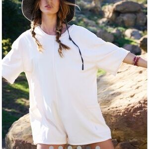 FREE PEOPLE NWOT CREAM HOT SHOT TEE ROMPER - SMALL